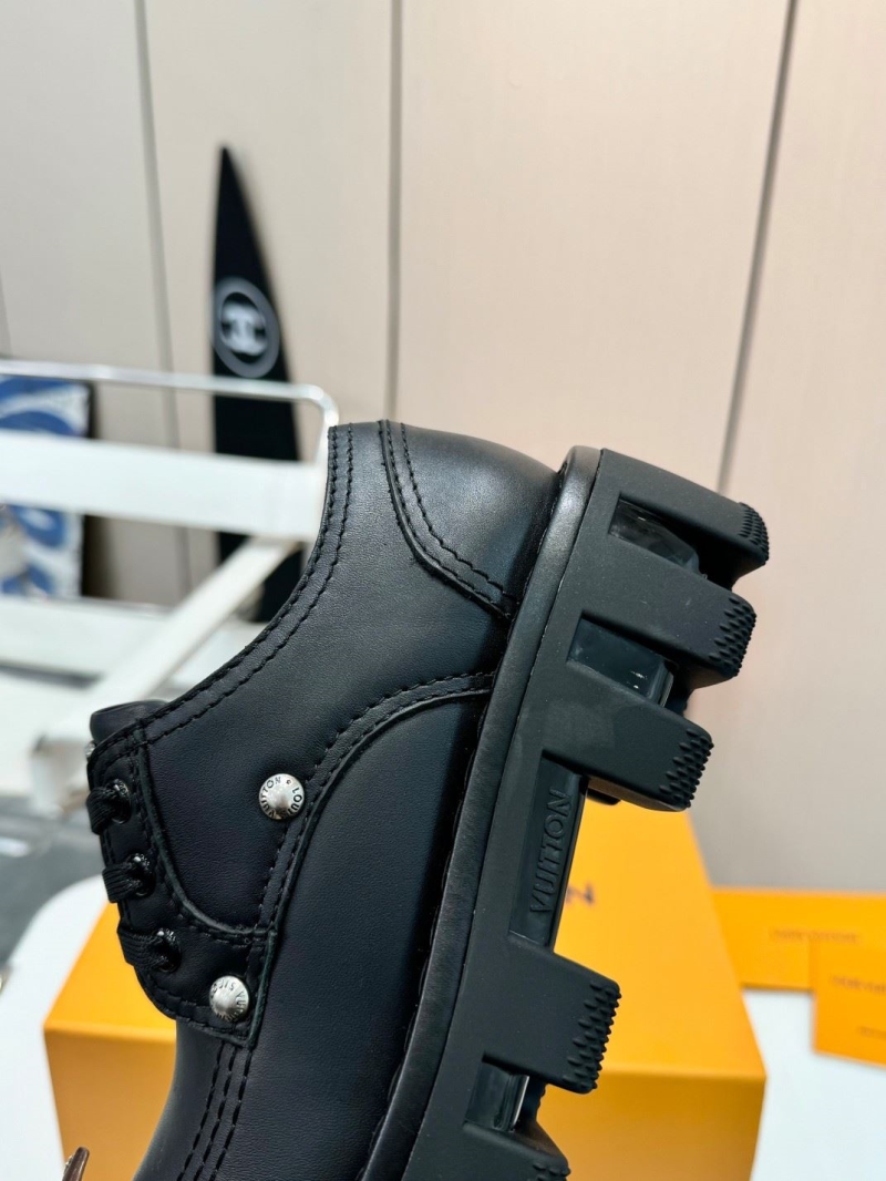 l0vis Vvtt0n loafers